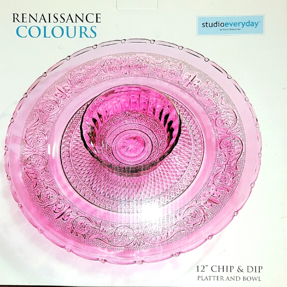 Studio Everyday Pink Chip & Dip Platter and Bowl
